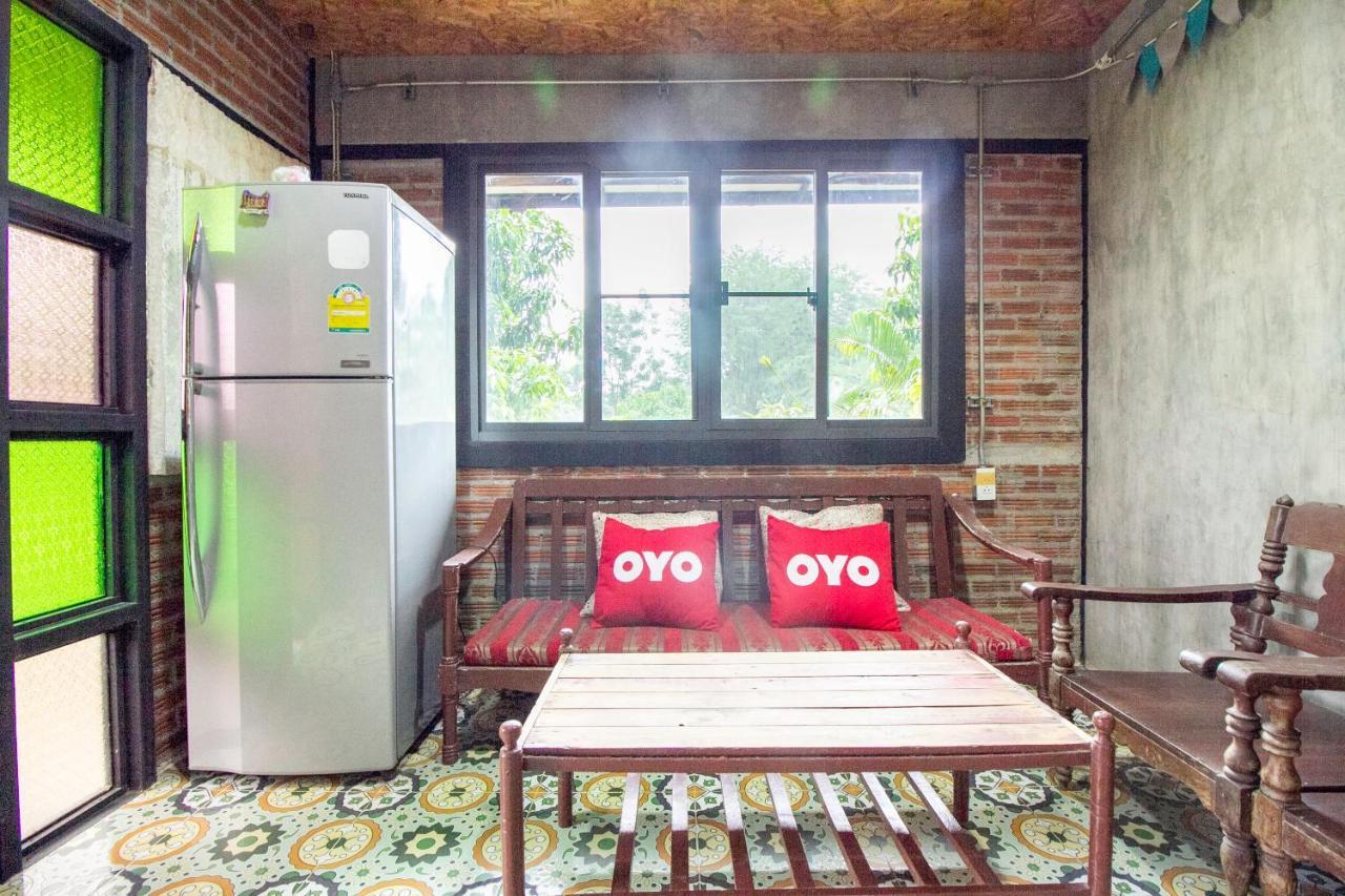 Готель Oyo 999 Baan Pak Rom Ruen Хуахін Екстер'єр фото